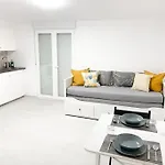 アパート Estudio Con Terraza En La Playa サンシェンショ